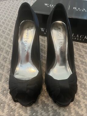 WHBM Black Bow Satin Peep-Toe Heels Pumps